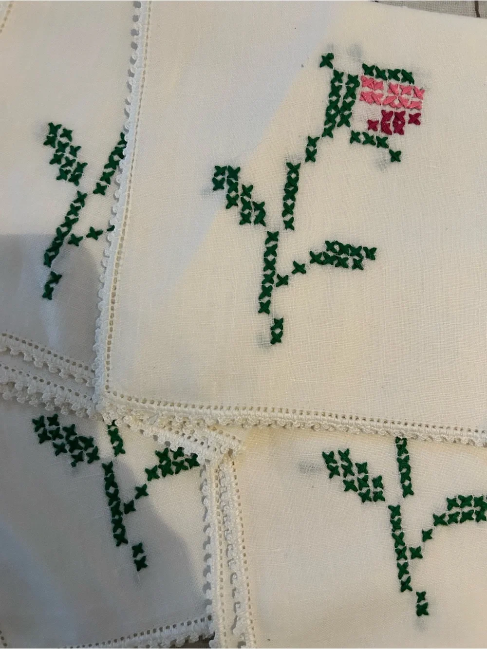 Vintage Embroidered Linen Cocktail Napkins Floral Cross-Stitch set of 4